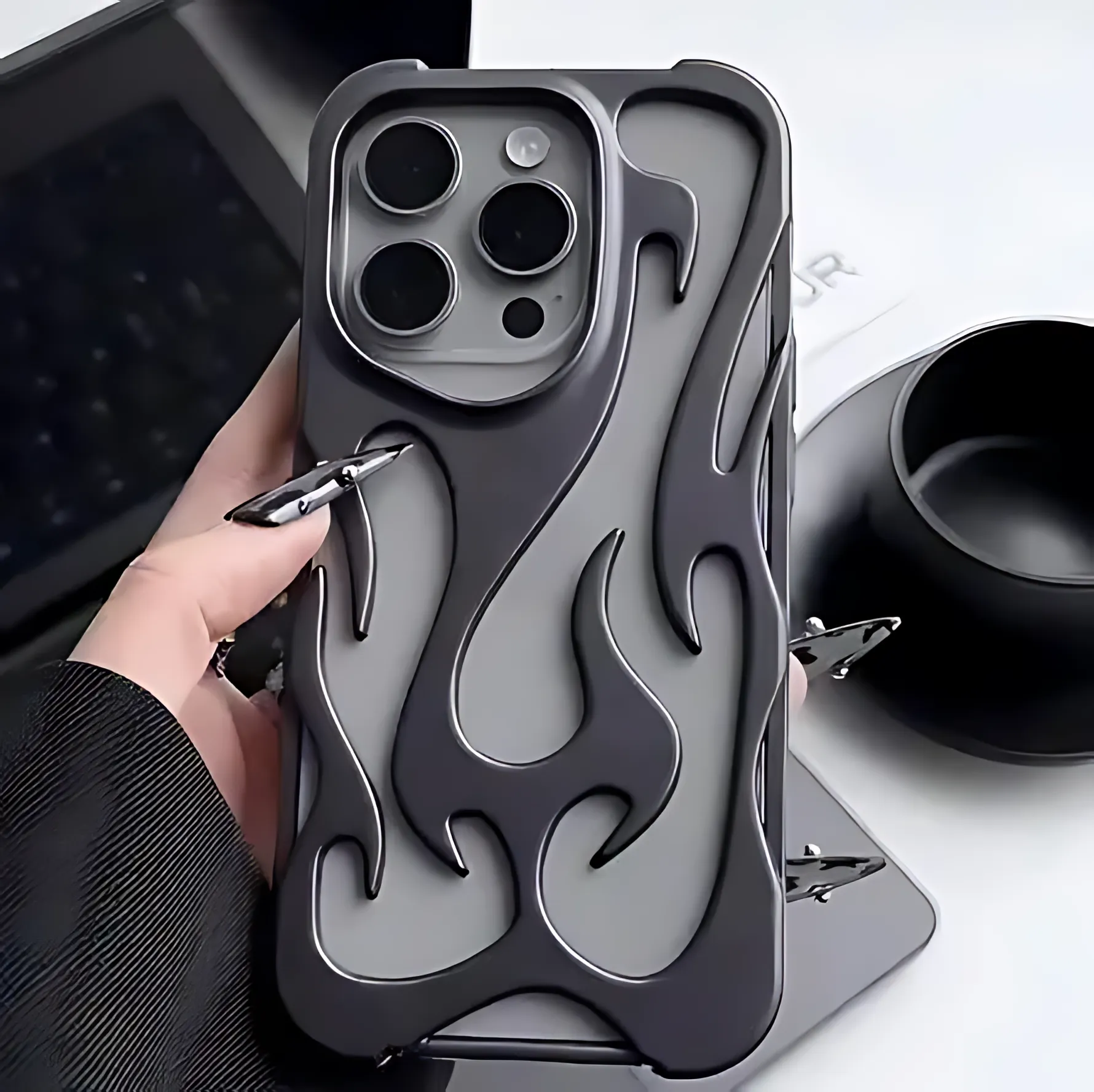 3D Flame Pattern Hollow Slim Case