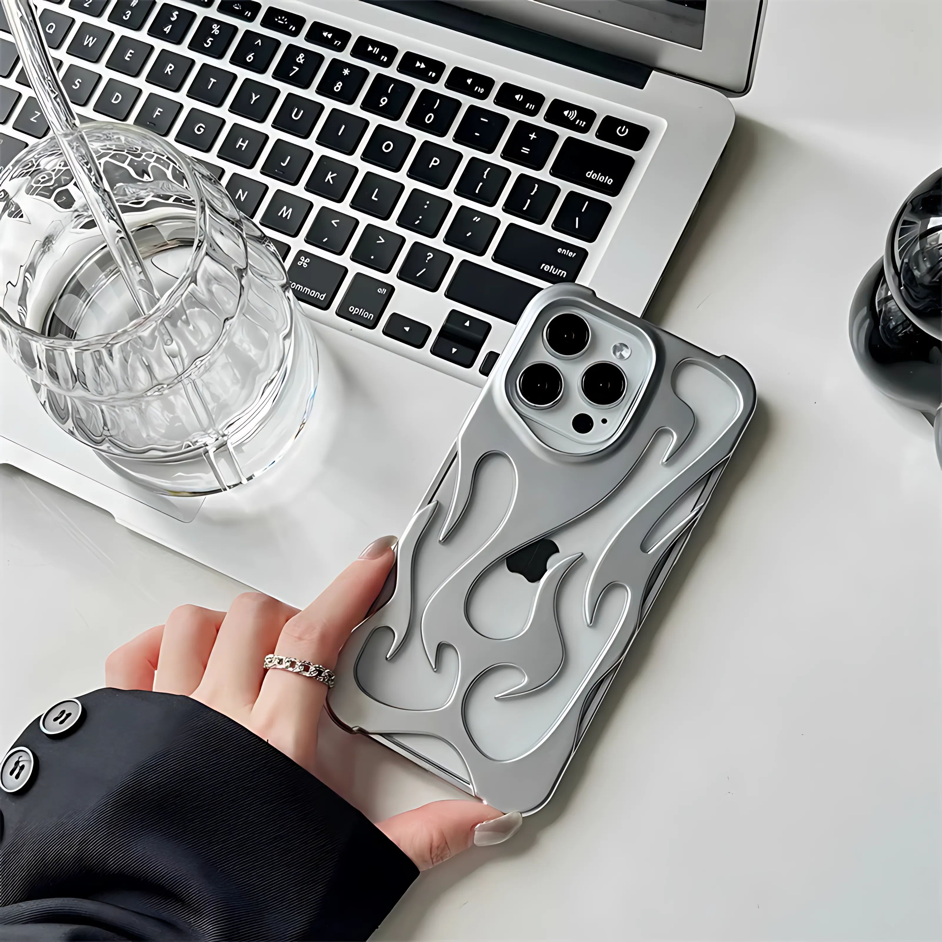 3D Flame Pattern Hollow Slim Case