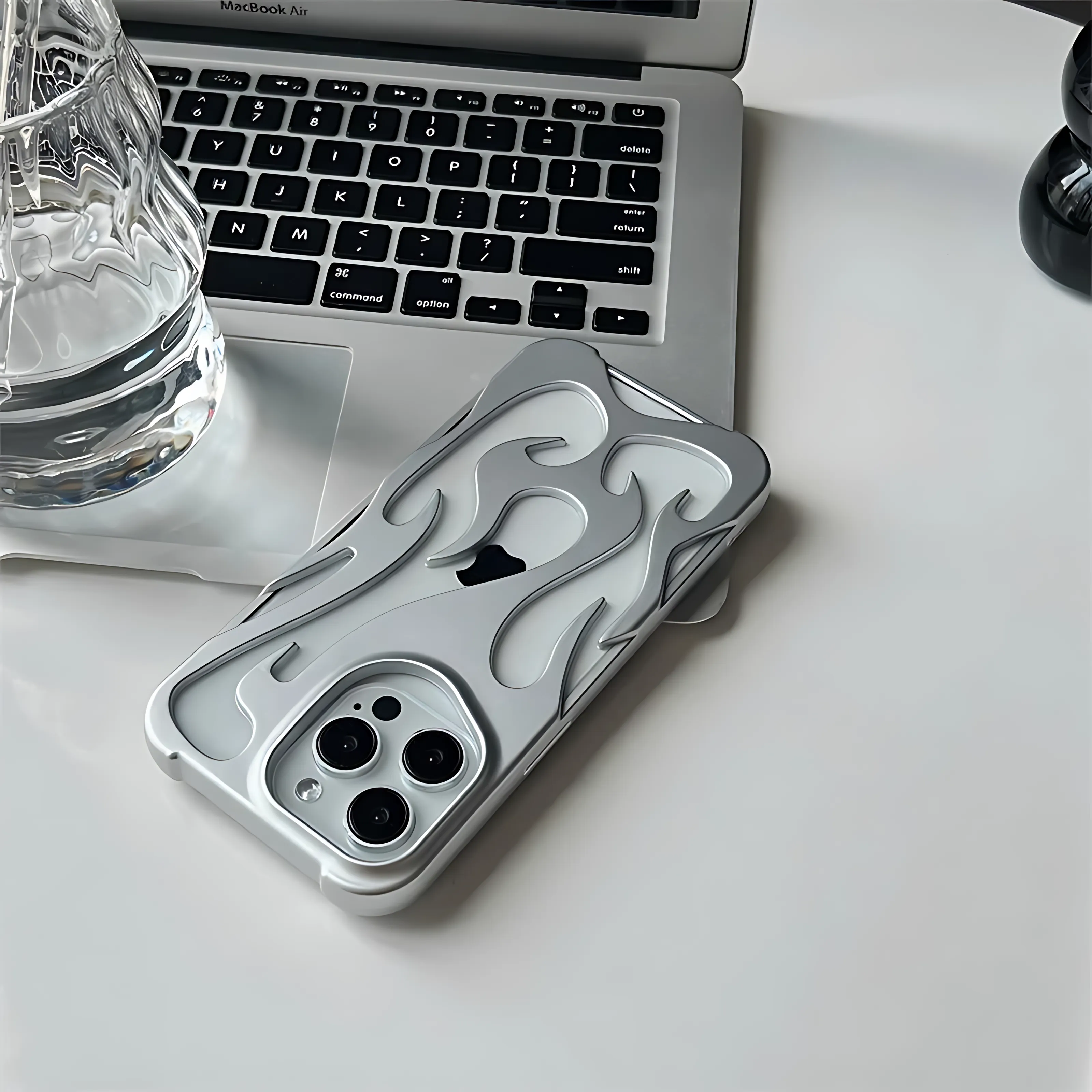 3D Flame Pattern Hollow Slim Case