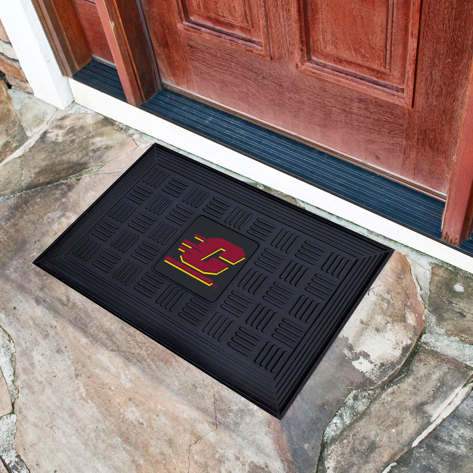 Central Michigan Chippewas Heavy Duty Vinyl Medallion Door Mat - 19.5in. x 31in.