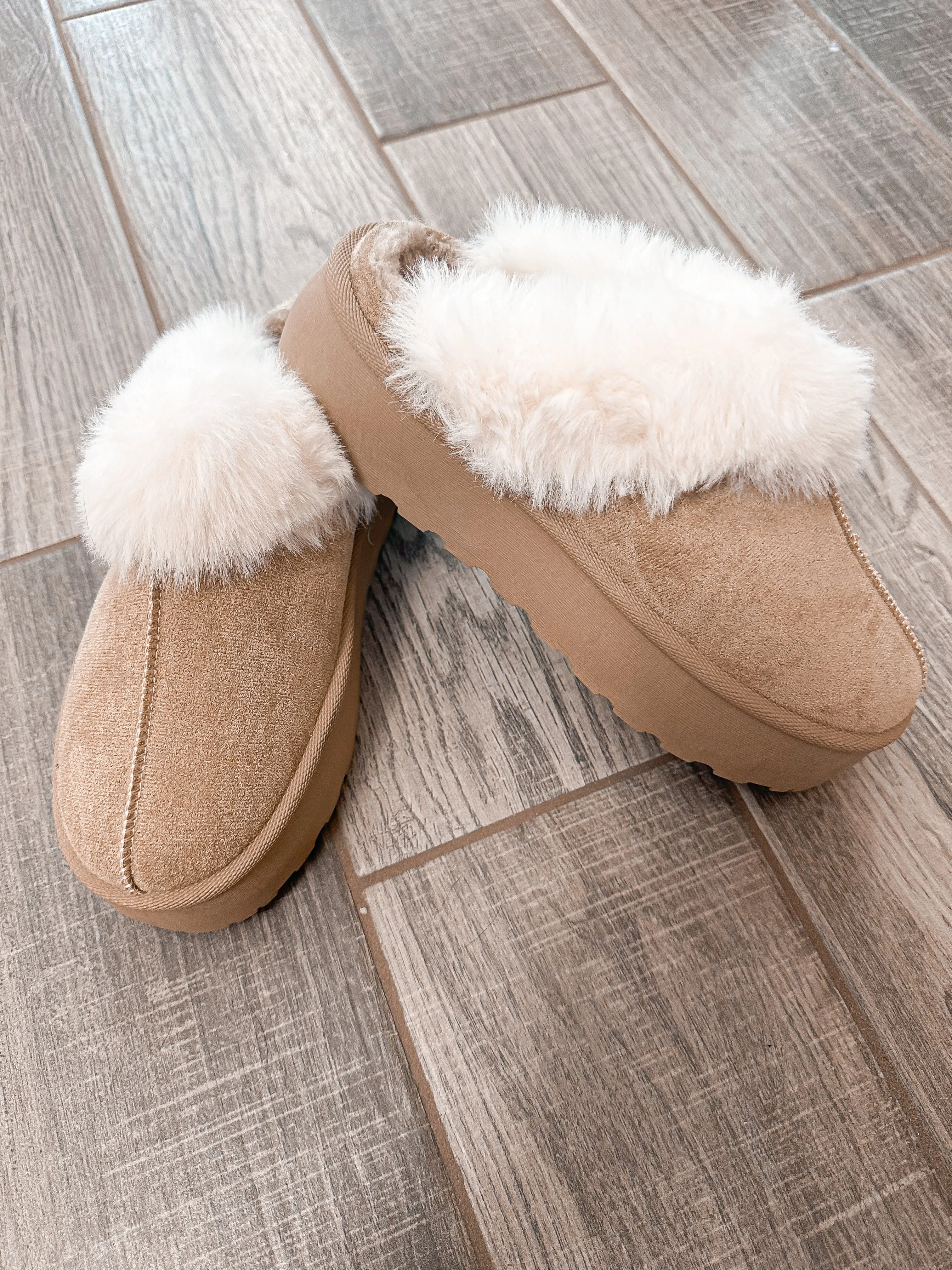 Dream Walker Fur Trim Snow Bootie Slippers in Taupe