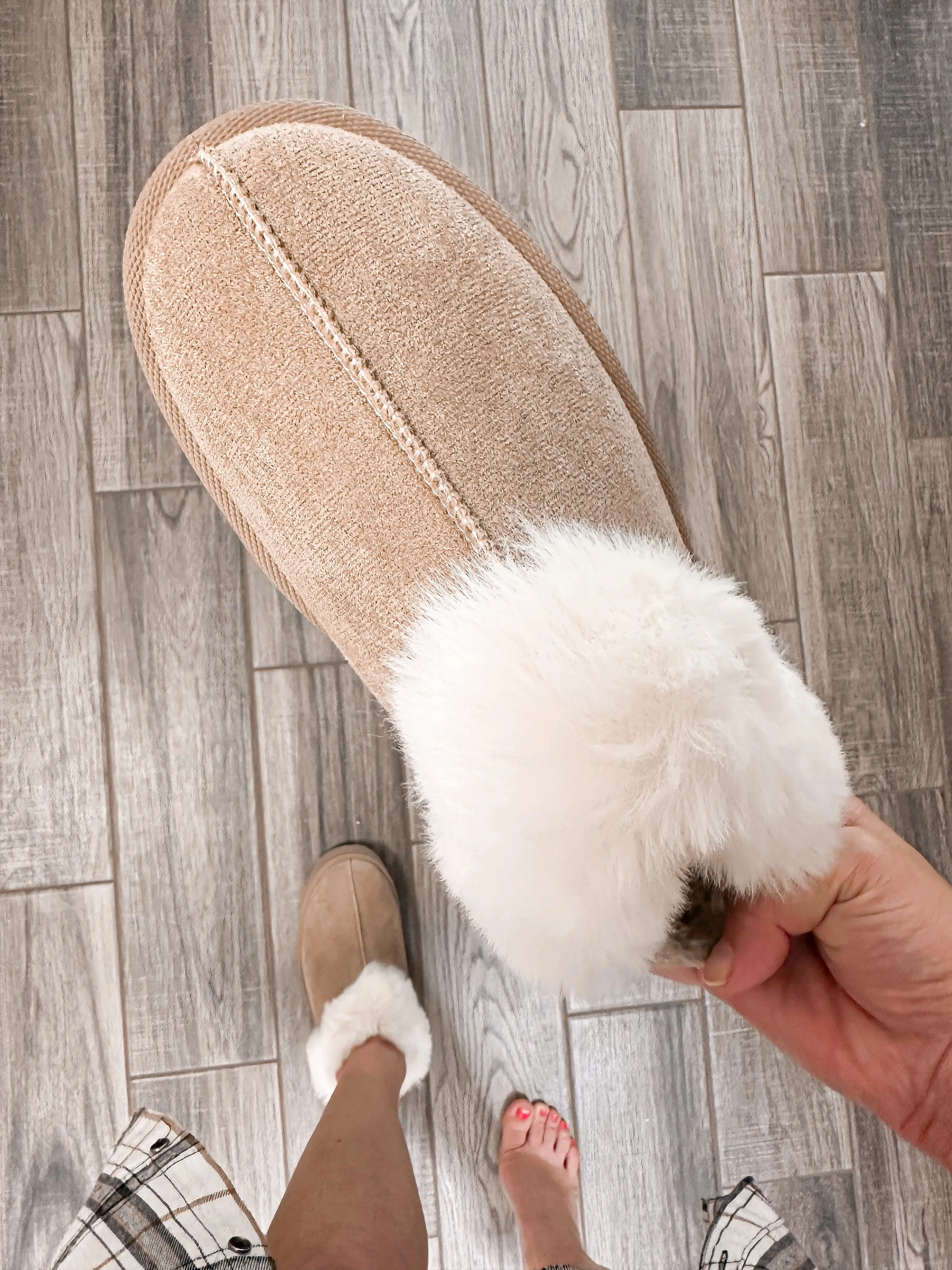 Dream Walker Fur Trim Snow Bootie Slippers in Taupe