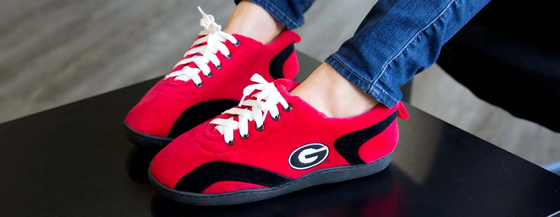 Georgia Bulldogs All Around Rubber Soled Slippers