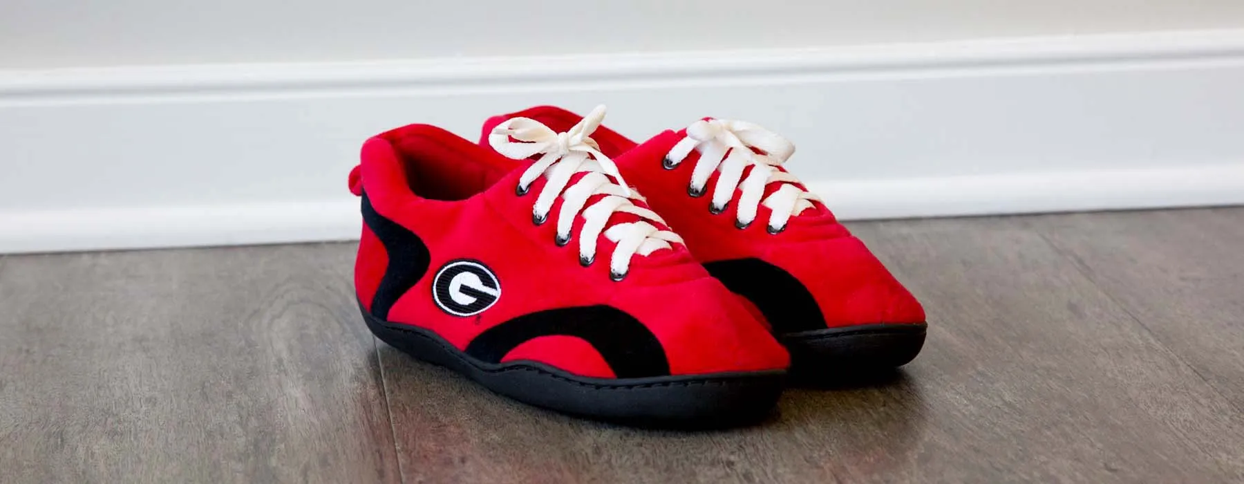 Georgia Bulldogs All Around Rubber Soled Slippers