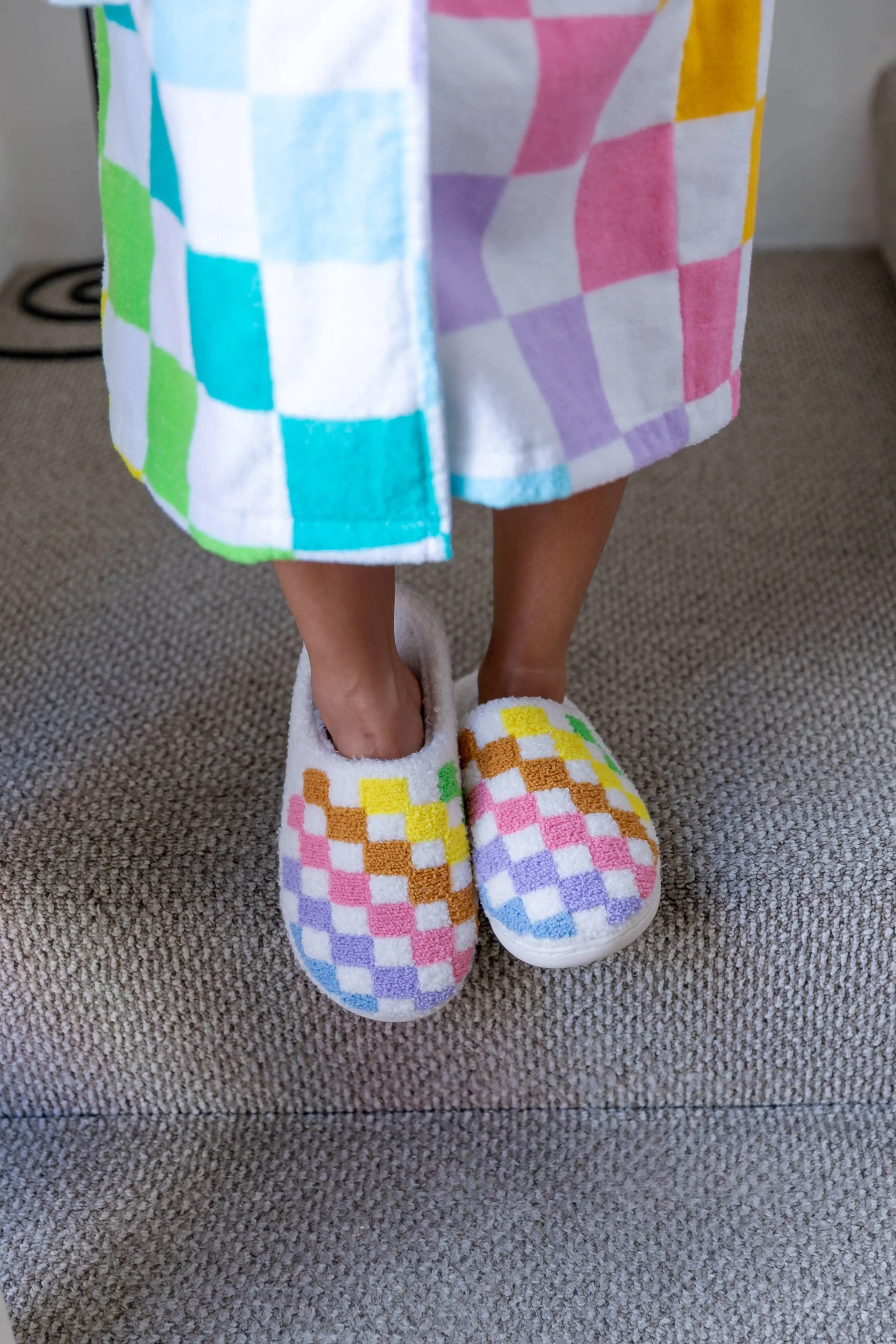 Indoor / Outdoor Slippers - Rainbow Checkered - White: M/L