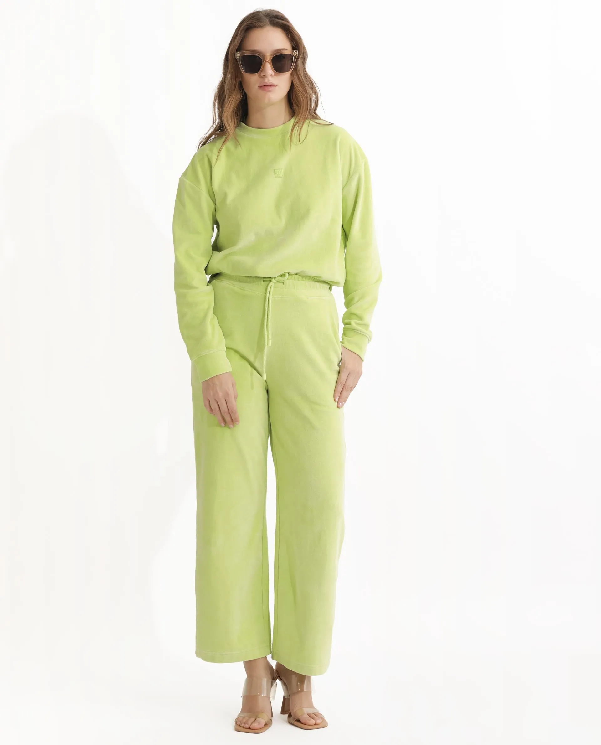 Rareism Articale Women Pazoo Tt Light Green Cotton Blend Fabric Drawstring Closure Flared Fit Plain Ankle Length Track Pant