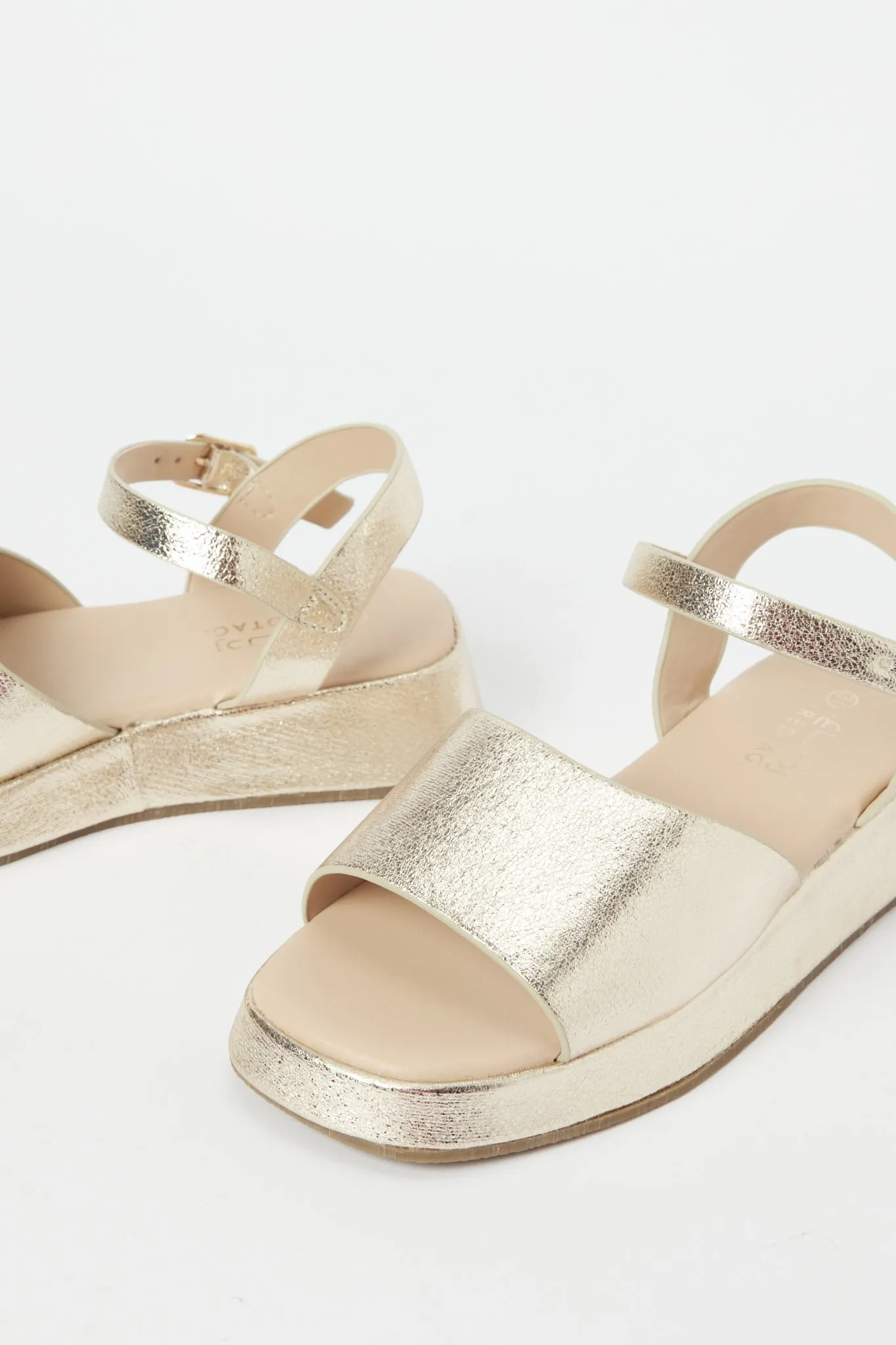 Senior Girls Gold Chunky Sandal