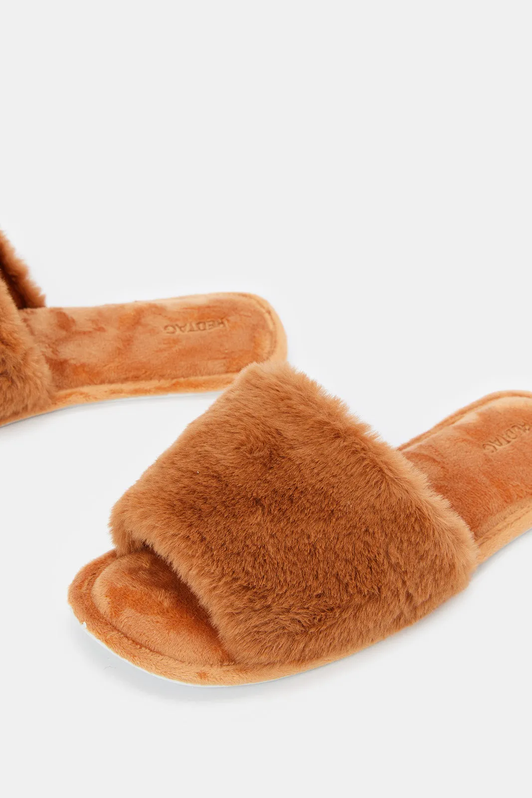 Women Tan Plain Classic Slipper